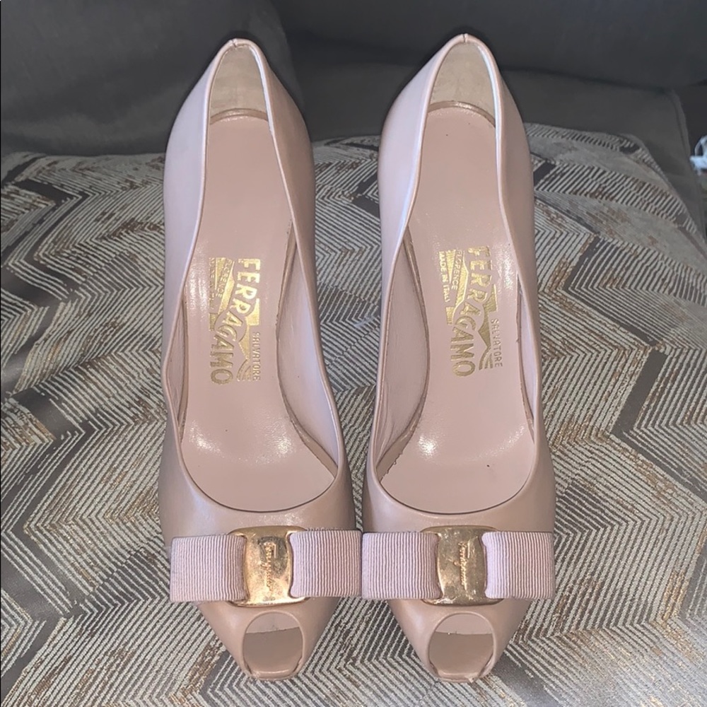 Ferragamo Blush light worn high heels size 7